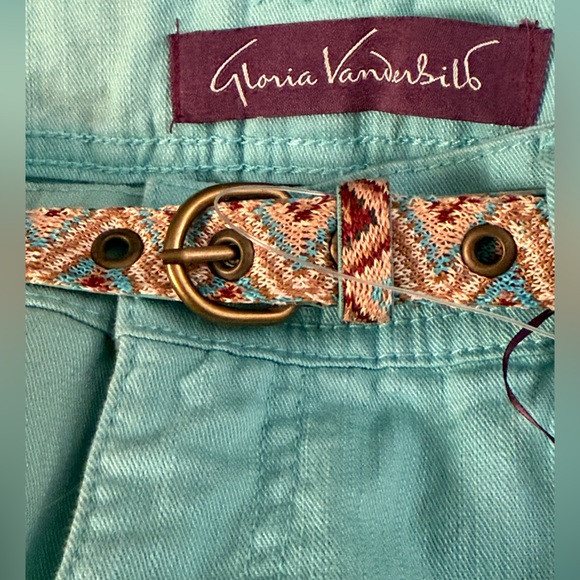 Gloria Vanderbilt aqua capri with aztec belt - Picture 3 of 12
